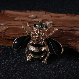 Broche de Abelha de Cristal