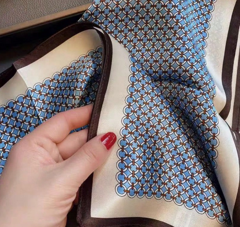 Lenço Bandana Quadrado 70cm Estampado