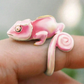 Anel de Camaleão Rosa