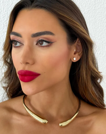 Colar Choker Dourado Minimalista